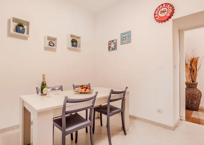 Easytopstay - Piazza Vescovio Spazioso Trilocale Apartment *