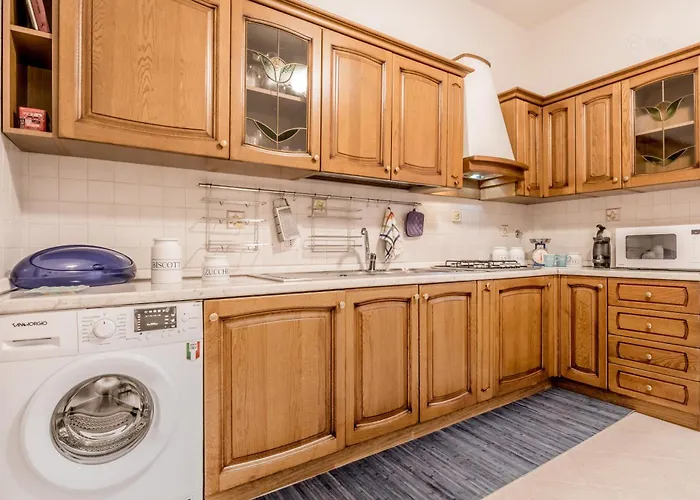 Easytopstay - Piazza Vescovio Spazioso Trilocale * Rome
